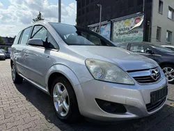 Silber Gebraucht 2008 Opel Zafira Edition Van / Kleinbus | 3.499 € (Etwas zu teuer)