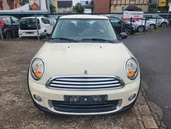 Weiß Gebraucht 2012 Mini ONE Kleinwagen | 3.680 € (Fairer Preis)