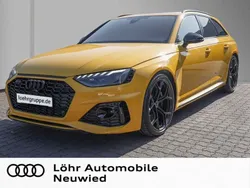 Speedgelb porsche Neu 2024 Audi RS4 Competition Kombi | 112.550 €