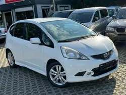 Weiß Gebraucht 2011 Honda Jazz Comfort Kleinwagen | 4.990 € (Fairer Preis)