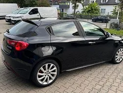 Schwarz Gebraucht 2016 Alfa Romeo Giulietta Super Kleinwagen | 8.990 € (Fairer Preis)
