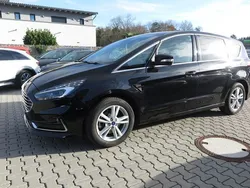 Obsidianschwarz metallic Gebraucht 2020 Ford S-MAX Titanium Van / Kleinbus | 18.900 € (Fairer Preis)