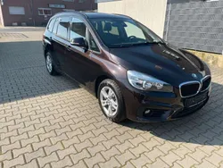 Sparkling brown metallic Gebraucht 2017 BMW 218 Van / Kleinbus | 15.990 € (Fairer Preis)
