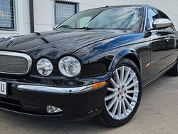 Schwarz Gebraucht 2005 Jaguar XJ8 Sovereign Limousine | 11.500 € (Teuer)