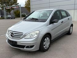 Silber Gebraucht 2006 Mercedes B170 Van / Kleinbus | 1.299 €