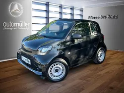 Schwarz Gebraucht 2023 Smart ForTwo Electric Drive Pure Coupé | 11.780 € (Fairer Preis)