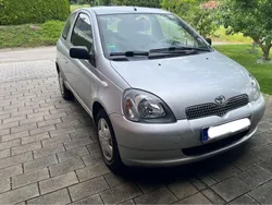 Silber Gebraucht 2002 Toyota Yaris Sol Limousine | 1.199 € (Superpreis)