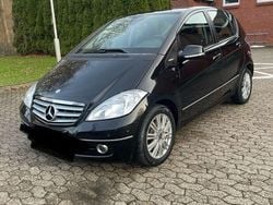 Schwarz Gebraucht 2010 Mercedes A180 Elegance Van / Kleinbus | 4.900 € (Guter Preis)