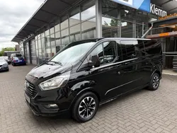 Schwarz Gebraucht 2019 Ford Tourneo Custom Sport Van / Kleinbus | 32.950 € (Teuer)