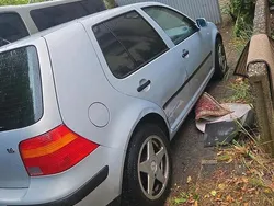 Silber Gebraucht 1998 VW Golf IV Kleinwagen | 850 € (Guter Preis)
