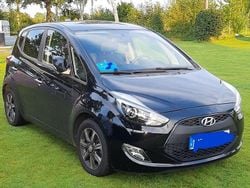 Schwarz Gebraucht 2017 Hyundai ix20 YES! Kleinwagen | 8.400 € (Guter Preis)