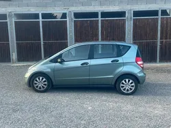 Blau Gebraucht 2005 Mercedes A180 Kleinwagen | 2.800 € (Guter Preis)