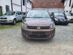 Toffee/graciosabraun Gebraucht 2010 VW Touran Comfortline Van / Kleinbus | 3.950 € (Superpreis)