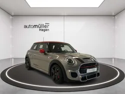 Melting silver metallic Gebraucht 2017 Mini John Cooper Works Coupé Coupé | 18.990 € (Guter Preis)
