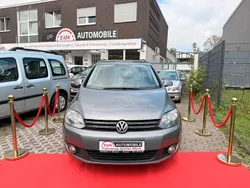 Grau Gebraucht 2011 VW Golf Plus Cross Team Van / Kleinbus | 4.799 € (Guter Preis)