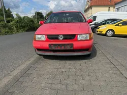 Rot Gebraucht 1996 VW Polo Basis Limousine | 560 € (Guter Preis)