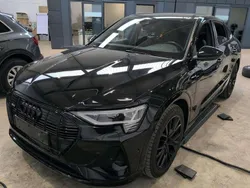 Mythosschwarz metallic Gebraucht 2022 Audi e-tron Sportback Black Edition SUV | 34.685 € (Guter Preis)