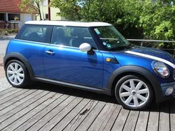 Blau metallic Gebraucht 2008 Mini Cooper D Kleinwagen | 14.990 €
