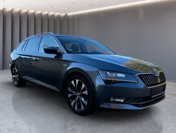 Grau Gebraucht 2016 Skoda Superb LAURIN & KLEMENT Kombi | 16.800 € (Fairer Preis)