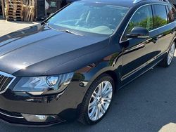 Schwarz Gebraucht 2013 Skoda Superb Limousine | 10.500 € (Fairer Preis)