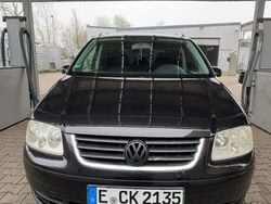 Schwarz Gebraucht 2005 VW Touran Basis Van / Kleinbus | 1.500 € (Guter Preis)