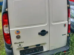 Weiß Gebraucht 2009 Fiat Doblò Van / Kleinbus | 2.000 € (Teuer)