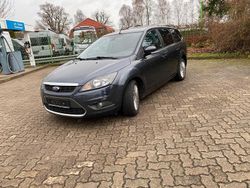 Grau Gebraucht 2009 Ford Focus Titanium Kombi | 1.850 € (Fairer Preis)