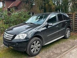 Schwarz Gebraucht 2006 Mercedes ML280 SUV | 6.500 €