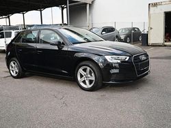 Schwarz Gebraucht 2018 Audi A3 Ambiente Limousine | 16.300 € (Fairer Preis)