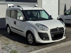 Weiß Gebraucht 2011 Fiat Doblò Family Van / Kleinbus | 3.500 € (Guter Preis)