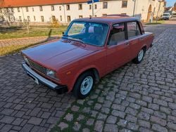 Rot Gebraucht 1987 Lada 2105 Limousine | 4.000 €