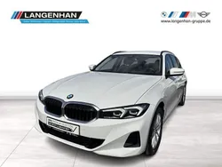 Weiß Gebraucht 2024 BMW 320 Sport Line Kombi | 38.931 € (Teuer)