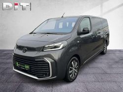 Titanium grey Gebraucht 2024 Toyota Proace Verso Team Kombi | 42.890 € (Fairer Preis)