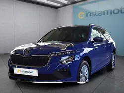 Blau Neu 2025 Skoda Kamiq SUV | 24.899 € (Fairer Preis)
