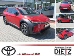 Kaminarot Neu 2025 Toyota bZ4X SUV | 39.609 € (Fairer Preis)
