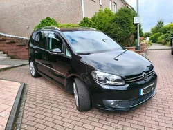 Schwarz Gebraucht 2014 VW Touran Highline Van / Kleinbus | 12.500 € (Etwas zu teuer)