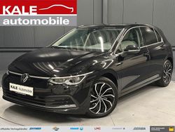 Deep black perleffekt Gebraucht 2022 VW Golf VIII Comfortline Limousine | 26.780 € (Fairer Preis)