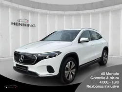 Weiß Gebraucht 2023 Mercedes EQA250 Advanced SUV | 29.480 € (Guter Preis)