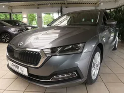 Graphite grau metallic Gebraucht 2024 Skoda Octavia Style Kombi | 33.480 € (Fairer Preis)