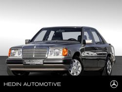 Silber Gebraucht 1991 Mercedes E200 Limousine | 9.500 €
