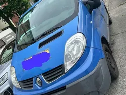 Blau Gebraucht 2011 Renault Traffic Van / Kleinbus | 3.800 €