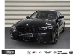 Black sapphire Neu 2025 BMW 330 Efficient Dynamics Kombi | 69.900 €