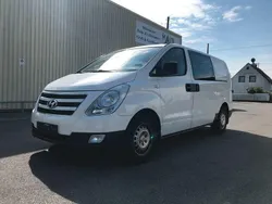 Weiß Gebraucht 2016 Hyundai H-1 Van / Kleinbus | 8.980 € (Guter Preis)