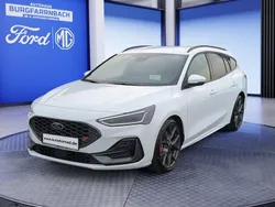 Weiß Gebraucht 2024 Ford Focus ST Limousine | 35.790 € (Guter Preis)