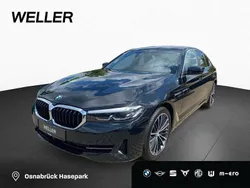 Black sapphire (schwarz) Gebraucht 2023 BMW 530 Sport Line Limousine | 42.450 € (Guter Preis)