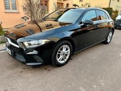 Schwarz Gebraucht 2020 Mercedes A180 Kleinwagen | 18.490 € (Guter Preis)
