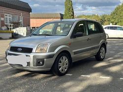 Grau Gebraucht 2006 Ford Fusion Limousine | 1.900 € (Fairer Preis)