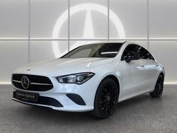 Weiss Gebraucht 2022 Mercedes CLA200 Progressive Coupé | 30.490 € (Guter Preis)