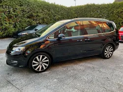 Schwarz metallic Gebraucht 2015 VW Sharan Highline Van / Kleinbus | 28.980 € (Teuer)