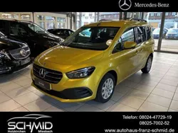 Limonitgelb Gebraucht 2023 Mercedes 180 Progressive Limousine | 29.999 € (Fairer Preis)
